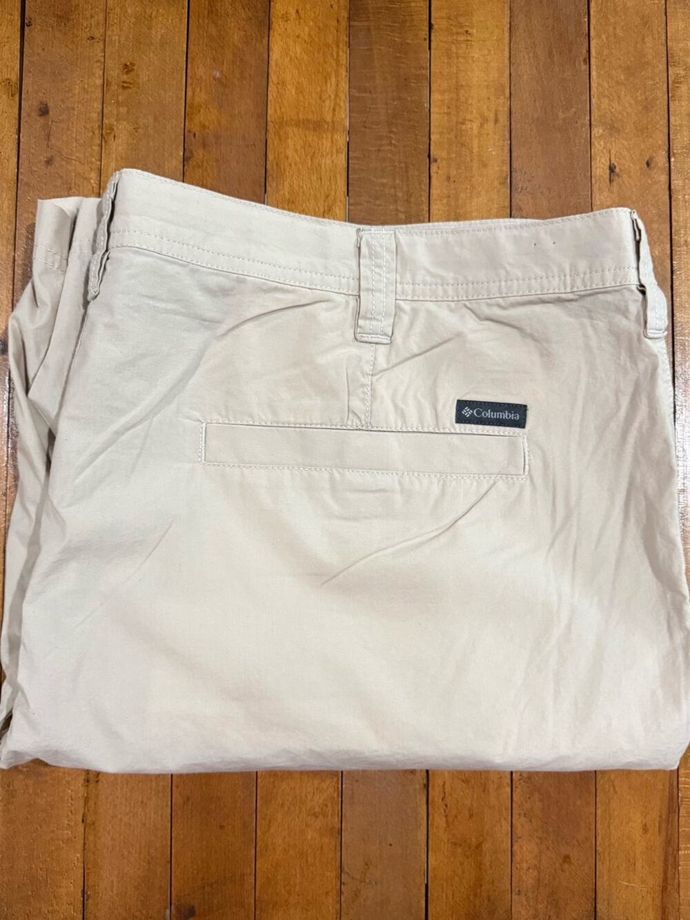 Columbia Khaki Chino Shorts 10" Inseam Size 42 New